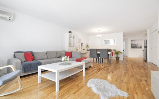 Condo 2 chambres + stationnement – Plateau Mont-Royal – VENDU