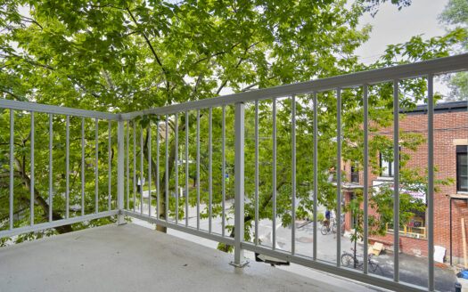 Unité de coin de 2 chambres avec garage au centre du Plateau Mont-Royal