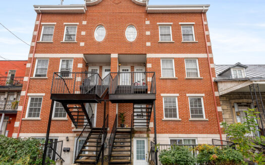 Magnifique condo à 2 pas de la station Laurier