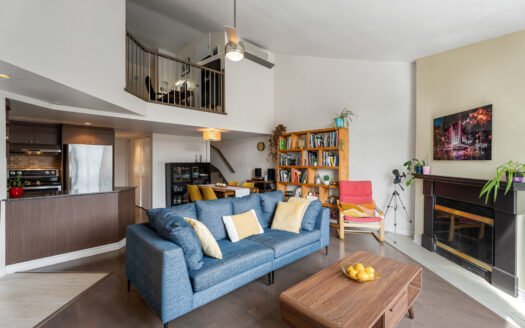Condo lumineux avec garage et mezzanine dans Ville Marie