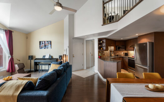 Condo lumineux avec garage et mezzanine dans Ville Marie